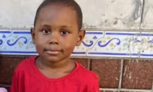 
				
					Menino de 4 anos morre em incêndio em Lauro de Freitas
				
				