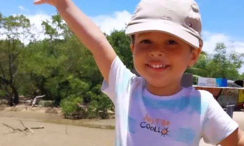 

					Menino superdotado de 3 anos soletra alfabeto russo e surpreende

				