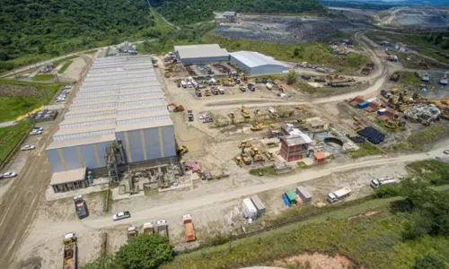 
				
					Mineradora britânica anuncia demissão de 70% dos funcionários na Bahia
				
				