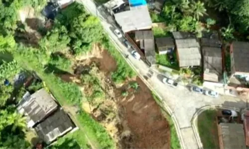 
				
					Moradores afetados por cratera em Candeias receberão auxílio aluguel
				
				
