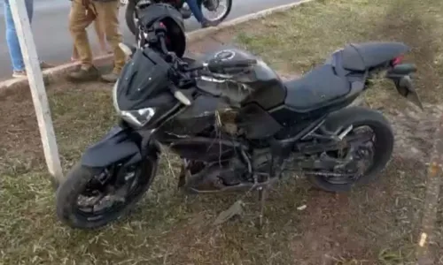  				 					Mototaxista morre e mulher fica gravemente ferida em acidente na Bahia 				 				