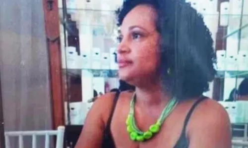 
				
					Mulher de 41 anos é morta a facadas em bairro de Salvador
				
				