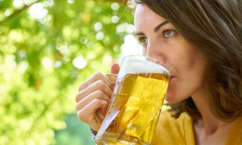 
				
					Mulheres poderão fazer curso de graça sobre o universo da cerveja
				
				