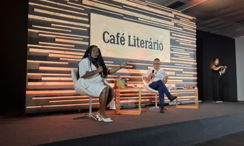  				 					Na Bienal, Carla Akotirene aborda gatilhos da relação de Mani com Davi 				 				