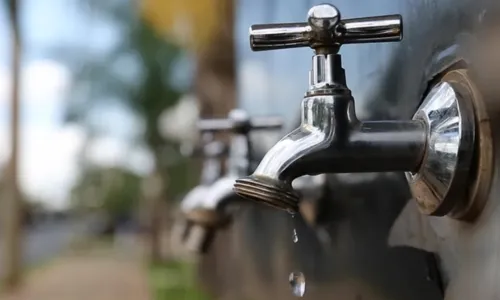
				
					Obra causará suspensão do fornecimento de água em bairros de Salvador
				
				