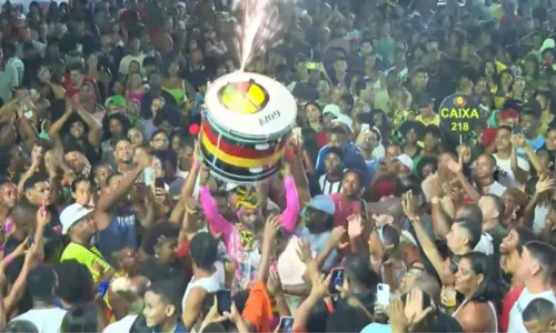  				 					Olodum agita show da CUFA Bahia e leva tambores para o público 				 				