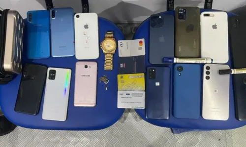 
				
					PM prende trio suspeito de furtar 14 celulares na Lavagem do Bonfim
				
				