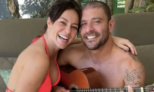  				 					Paolla Oliveira reflete namoro com Diogo Nogueira: 'Parceria' 				 				