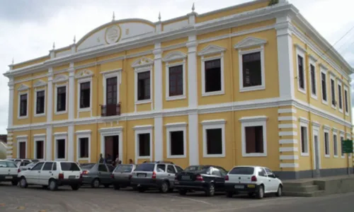 
				
					Prefeitura baiana abre 120 vagas com salários de até R$ 3,1 mil
				
				