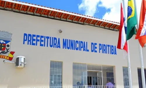 
				
					Prefeitura de Piritiba abre 412 vagas com salários de até R$ 10 mil
				
				