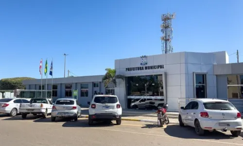 

					Prefeitura de Sento Sé abre 150 vagas com salários de até R$ 10 mil

				