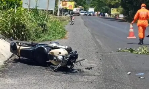 
				
					Professor da Uesc morre após bater moto em caminhão na Bahia
				
				