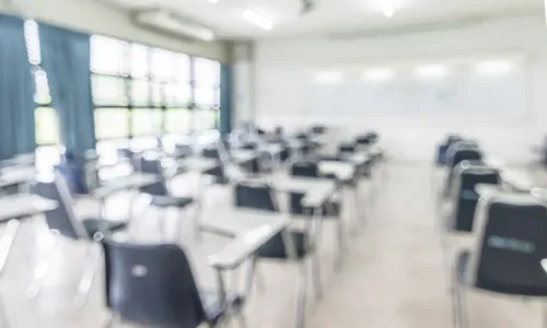 

					Professores indígenas terão salários iguais aos da categoria na BA

				