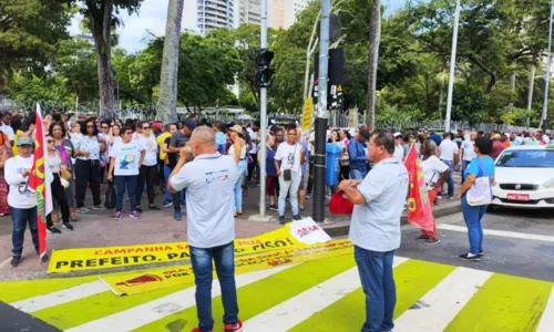 
				
					Protesto no centro de Salvador causa congestionamento nesta terça (12)
				
				