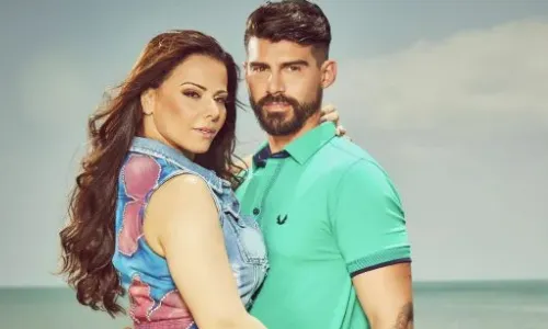  				 					Radamés revela que foi amante de Viviane Araújo e atriz posta vídeo 				 				