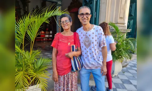 
				
					Reverência e fé: fiéis celebram Santa Bárbara no Pelourinho
				
				