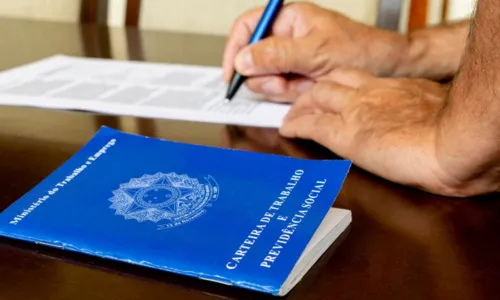 

					SIMM e SineBahia oferecem 197 vagas para Salvador na terça-feira (28)

				