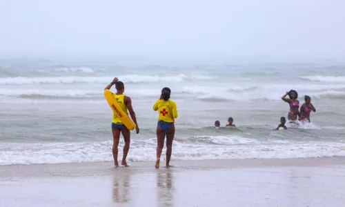 
				
					Salvamar alerta para descargas elétricas em praias de Salvador
				
				