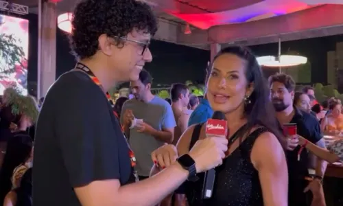 
				
					Scheila Carvalho promete troco para dança de Tony e Léo sem camisa
				
				