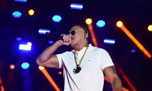 

					Seu Jorge recebe Mano Brown e marca história do Festival de Verão

				