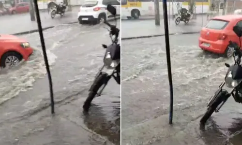 
				
					Sistema de baixa pressão causa chuva intensa no Subúrbio de Salvador
				
				