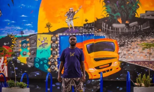  				 					Spray Cabuloso muda cenário urbano com pinturas que exaltam o negro 				 				
