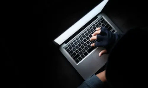  				 					Suspeito de integrar maior vazamento de dados do Brasil é preso na BA 				 				