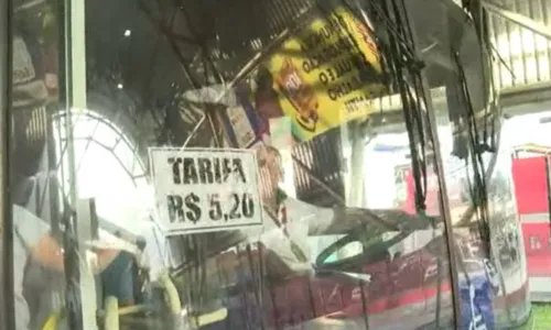 
				
					Tarifa de ônibus metropolitanos sofre reajuste e aumenta para R$ 5,20
				
				