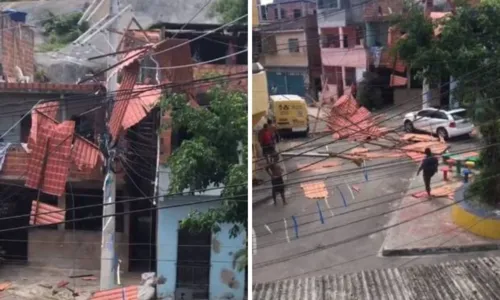 
				
					Telhado cai e rua do Boa Vista de São Caetano fica sem energia
				
				