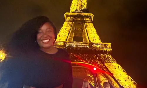 
				
					Tia Má 'vive sonho' durante viagem em Paris: 'Achava impossível'
				
				