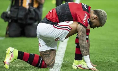 
				
					Tite faz história no Flamengo com 10 jogos sem levar gol
				
				