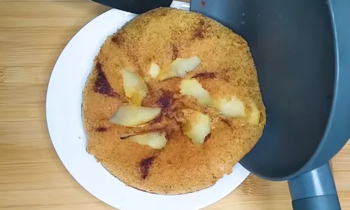 

					Torta de maçã em 5 minutos: apenas 2 ingredientes e pronto!

				