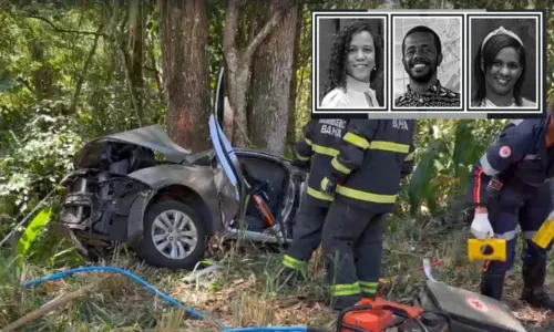
				
					Três pessoas da mesma família morrem após carro bater em árvore na BA
				
				