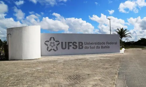  				 					Universidade Federal do Sul da Bahia anuncia greve nesta segunda (15) 				 				