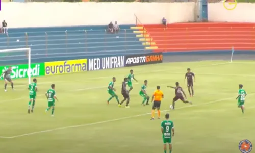 
				
					VÍDEO: atacante do Jacuipense entra e faz o 'gol Puskás' na Copinha
				
				