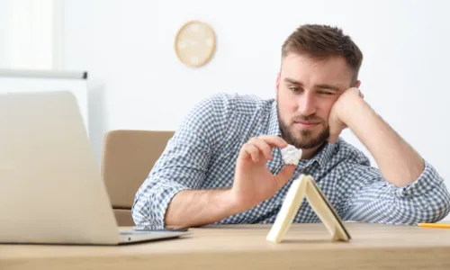 

					Vencendo a procrastinação: estratégias para uma vida mais produtiva

				