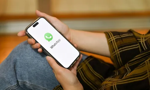  				 					WhatsApp fora ar? Usuários reclamam que app caiu na Bahia 				 				