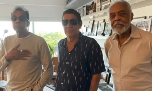 
				
					Zeca Pagodinho reencontra Jorge Ben e Gilberto Gil e provoca fãs
				
				