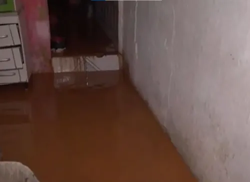 Fortes chuvas causam estragos em cidades do sul da Bahia
