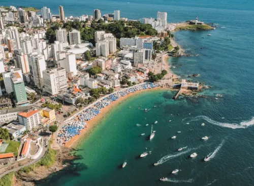 Salvador: 475 anos encantando turistas de todos os lugares do Brasil