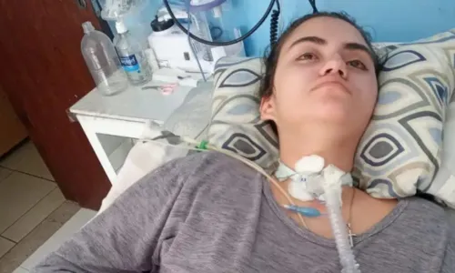 
				
					Adolescente de 15 anos fica cega e paraplégica ao contrair dengue
				
				