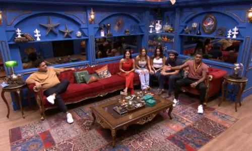 
				
					Alane, Isabelle e Lucas 'Buda' se enfrentam no 19º paredão do 'BBB 24'
				
				