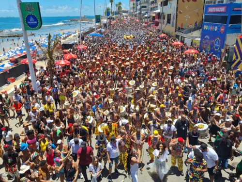 
				
					Arrastão: confira as fotos da despedida do Carnaval em Salvador
				
				