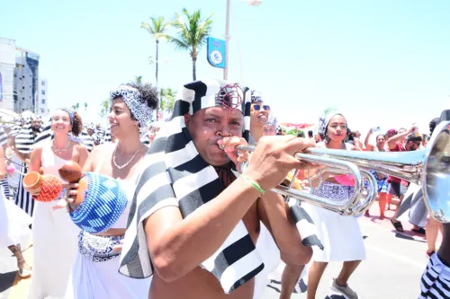 
				
					Arrastão: confira as fotos da despedida do Carnaval em Salvador
				
				