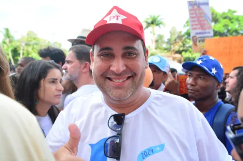 
				
					Autoridades e políticos participam da Lavagem do Bonfim; FOTOS
				
				