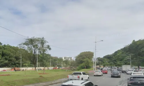 
				
					Av. Juracy Magalhães é interditada para construção de passarela
				
				