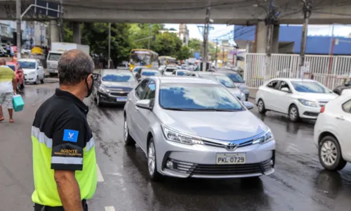 
				
					Avenida ACM ficará bloqueada sentido Rótula do Abacaxi nesta quinta
				
				