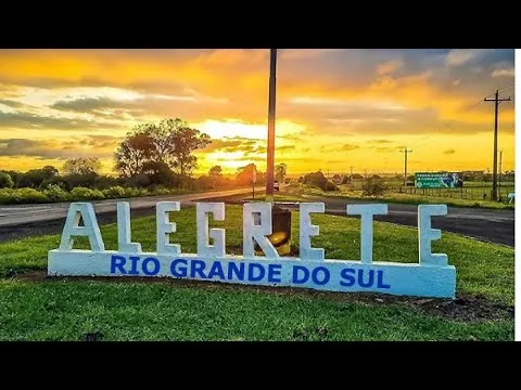 
				
					Avó de Matteus, do 'BBB', ganha casa de presente após doações
				
				