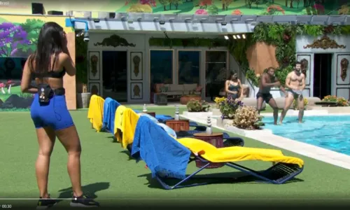 
				
					BBB 24: brothers curtem festa na piscina em manhã de sol
				
				