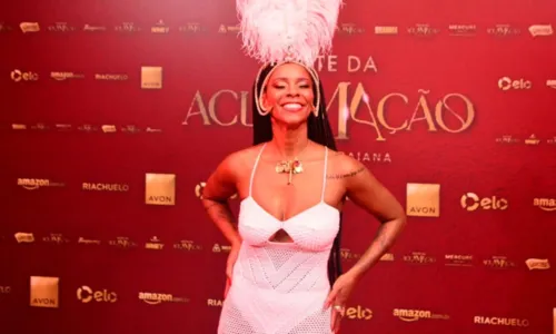 
				
					Baile de Lore e Léo: veja galeria de fotos da 'Noite da Aclamação'
				
				